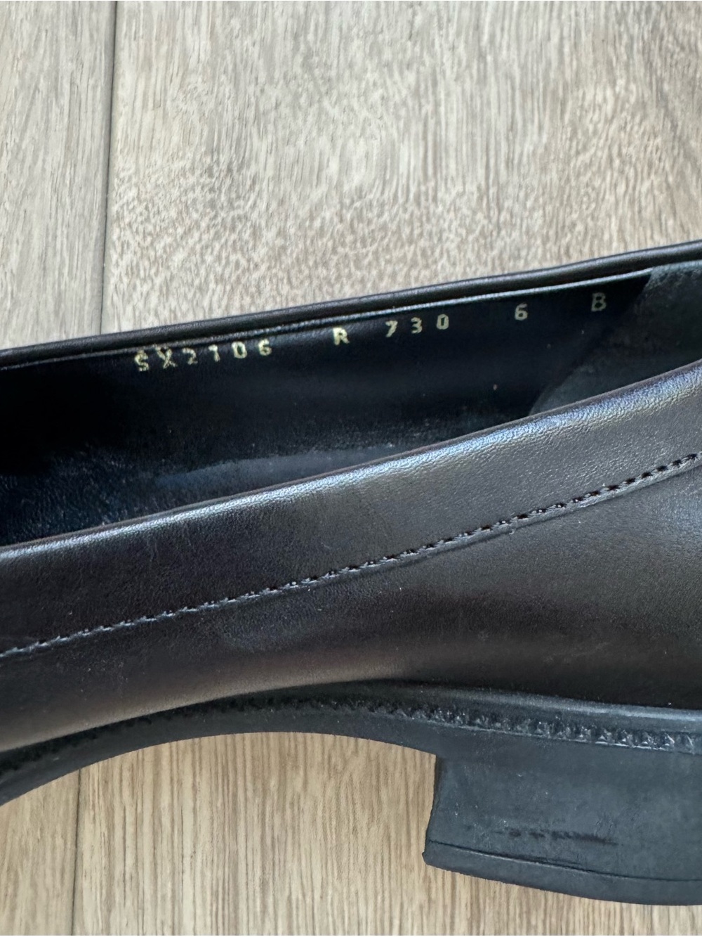 Salvatore Ferragamo Black Leather Gancini Bit Loafers - Picture 5 of 8